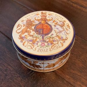 The Royal Collection Mint Tin 2012 commemorating the Queen’s Diamond Jubilee
